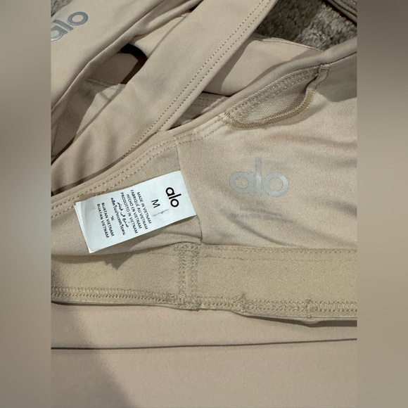 Alo Yoga Set - Picture 7 of 7